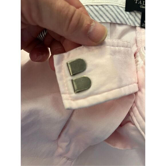 Talbots Light Pink Chino Shorts. Button and clasp. Size 10 - Picture 3 of 5